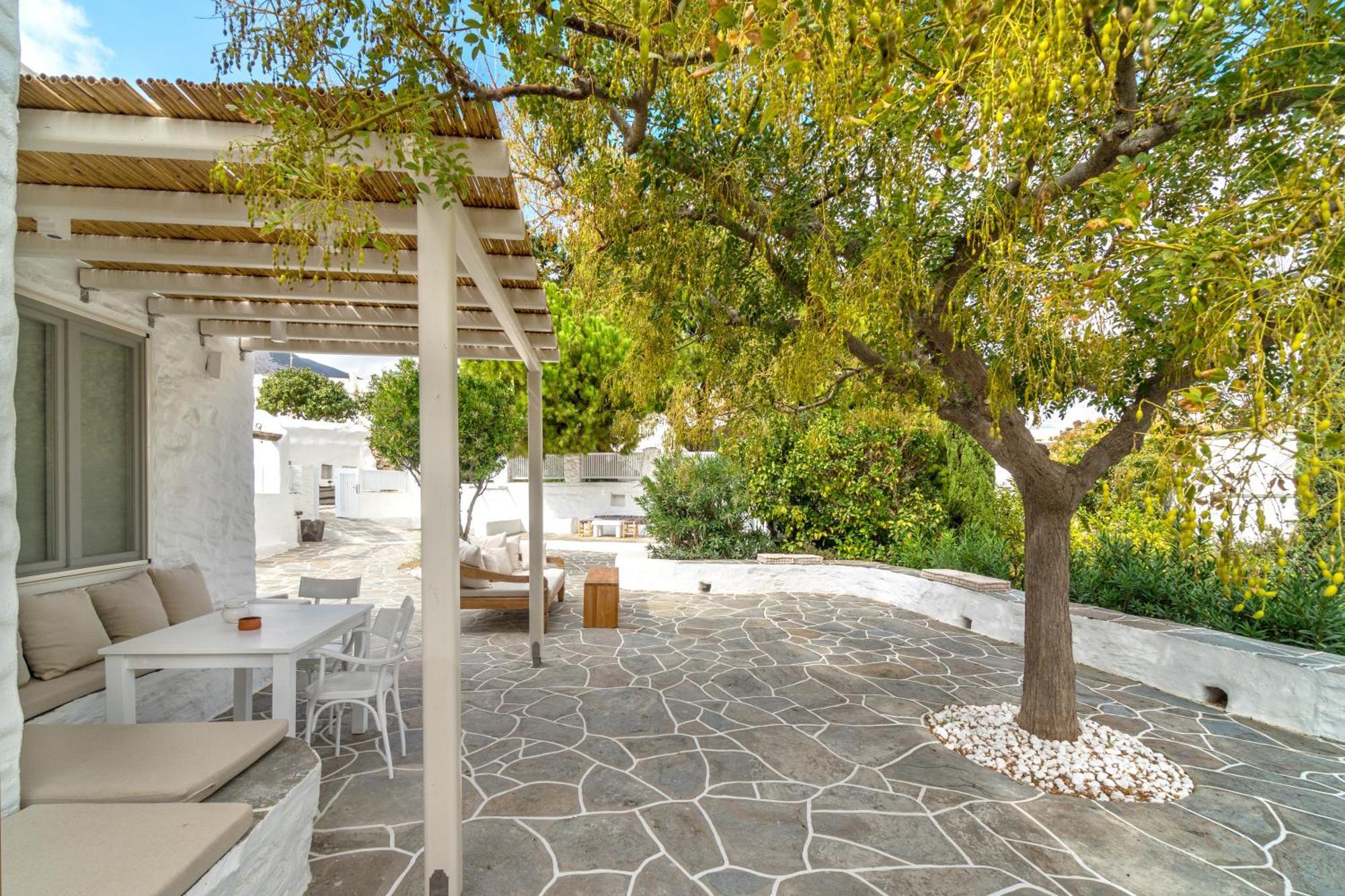 Rabagas Suites Luxury - In The Heart Of Sifnos Apollonia  Exterior photo
